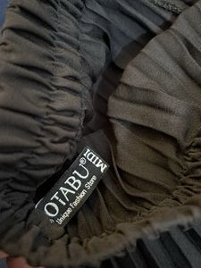 Black Pleated Midi Skirt