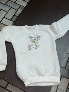 Quilted White Sweatshirt with Floral Print