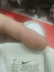 White High-Top Sneakers nike