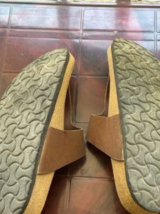 Comfortable Brown Flip-Flops