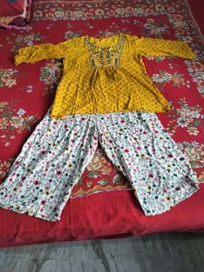 women co ords set Top+capri 😍😍