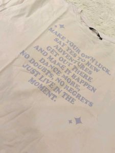 Globus Graphic T-Shirt