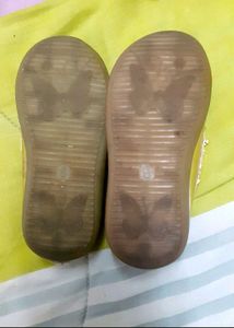 Girl Golden Cut Shoe