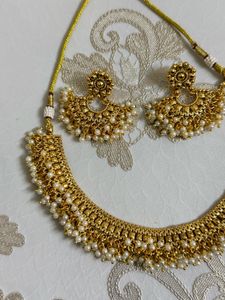 Elegant Pearl &amp; Gold Necklace Set