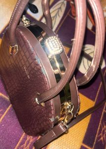 J BLUES Crocodile Embossed Dome Handbag/SlingBag👜