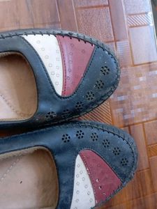 Women's Black Leather Loafers