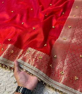 Most Viral ghungaroo Red Banarasi Silk Saree