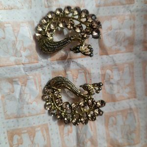 Set of 2 Choker Necklaces with earrings