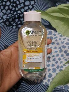 Garnier Micellar Cleansing Water