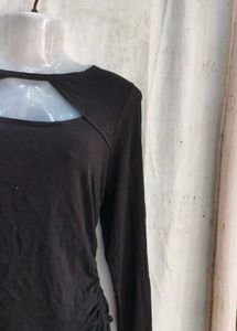 Black Cutout Ruched Long Sleeve Top