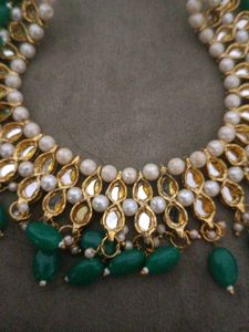 Stunning Kundan &amp; Pearl Necklace Set