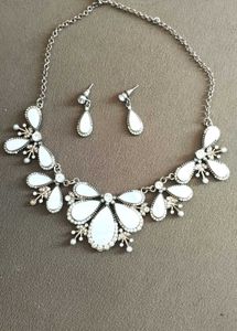 Original Floral  Pearl Necklace.