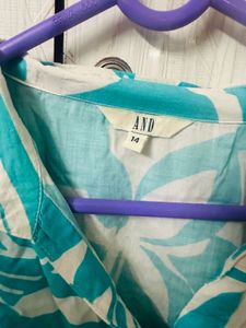Stylish Blue &amp; White Tropical Print Shirt