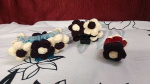 Crochet Claws, Puff Flower Clutcher, Pack Of 3