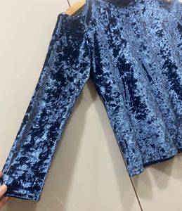 Women’s Blue Velvet Top