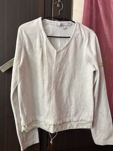 Cream V-Neck Sweatshirt