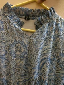 Dress No Flaws..Selling because Of Size Issue