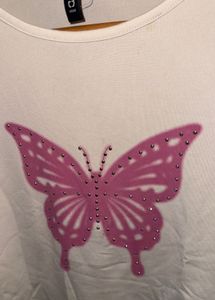 H&amp;M White Cropped T-Shirt with Pink Butterfly Desi
