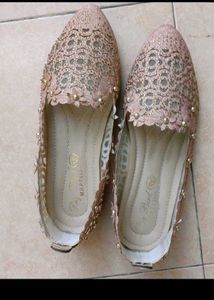 Lace Detail Flats