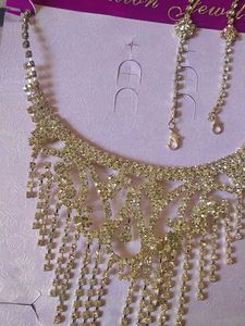 Sparkling Rhinestone Necklace Set