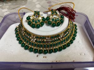 Emerald Green Kundan Necklace Set