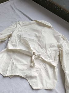 Cream Collared Puff Sleeve Top