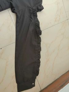 Elegant Gray Jacket With Zip And Sleeve Cutout