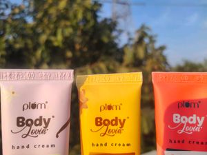 1 Pack ❤️ Plum BodyLovin' Hand Cream