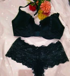 Elegant Black Lace Bra &amp; Panty Set