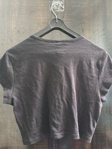 H&amp;M Graphic Crop Top