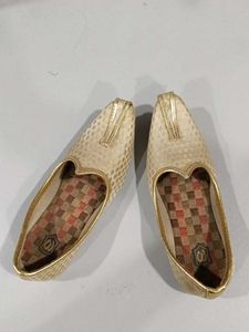 Manyavar traditional juttis/shoe. 20cm