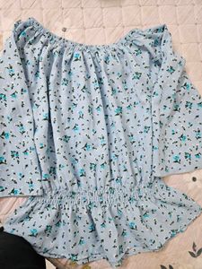 Light Blue Floral Off-Shoulder Top &amp; Legging