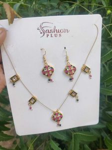Fashion Plus Necklace and Earrings Set