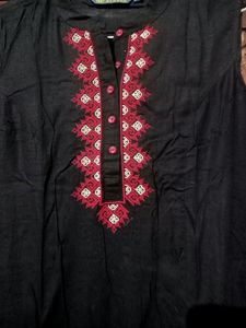 Black Sleevless Kutha With Embroidery