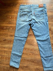 Levi's Jeans (28")