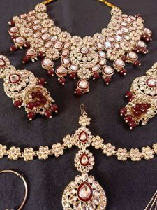 Stunning Indian Bridal Jewellery Set