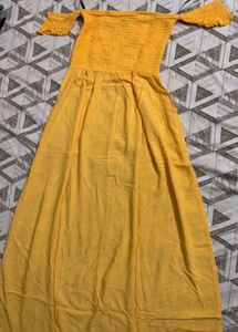 Flowy Yellow Off-the-Shoulder Maxi Dress