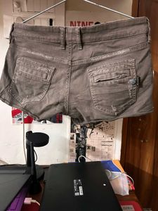 Stylish Brown Distressed Zipper Shorts