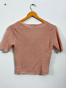 uniqlo peach top