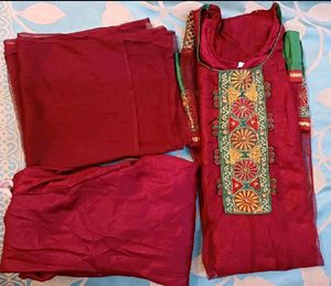 Maroon Kurta Set With Dupatta &amp; Pajami