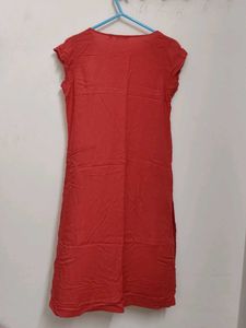Red Button Detail Kurta