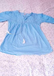Bundle of 4 Women's Tops