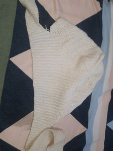 Off-white Woolen Scarf