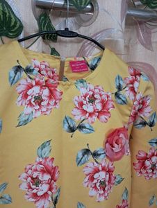Floral peplum Top - Stylish &amp; Unique 👗