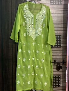 Chikankari MirrorWork Kurta With Lining💚