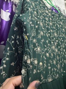 Elegant Green Kurta Set with Embroidery