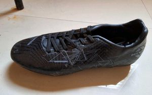 Complete Soccer Set: Cleats, Shin Guards &amp; Socks