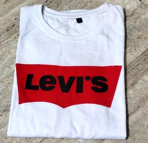 Levi's T-shirt (New)