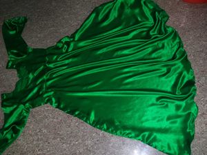Elegant Emerald Green Gown