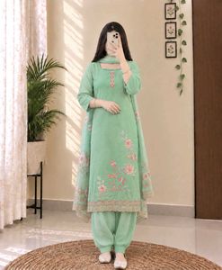 Elegant Salwar suit with dupatta